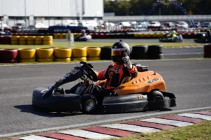 Noah Taferner im AOM-Kart vom Team motorSPORTaktiv